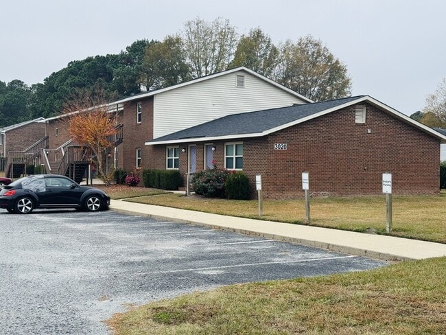3020 Adams Blvd in Greenville, NC - Building Photo - Building Photo