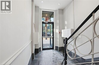 63 John St S in Hamilton, ON - Building Photo - Building Photo