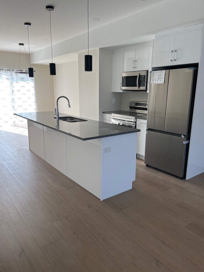 345 Springfield Rd in Winnipeg, MB - Building Photo - Building Photo