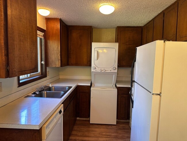 1765 SE Lilly Pl in Corvallis, OR - Building Photo - Building Photo