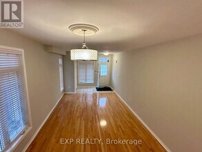 56 Rainbow Valley Crescent in Markham, ON - Building Photo - Building Photo