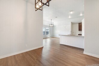 10726 Francisco Way in Converse, TX - Building Photo - Building Photo