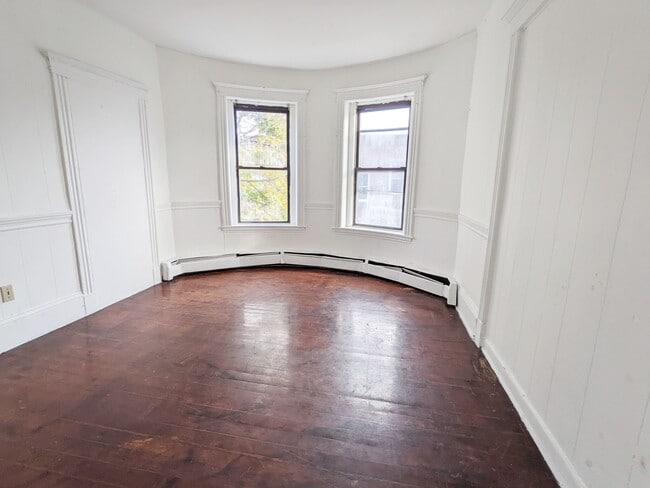 property at 62 Empire St