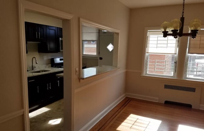 2415 Loyola Southway in Baltimore, MD - Building Photo - Building Photo