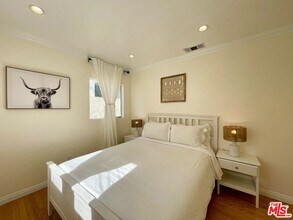 938 6th St in Santa Monica, CA - Building Photo - Building Photo