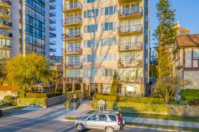 Sun & Surf Apartments in Vancouver, BC - Building Photo - Building Photo