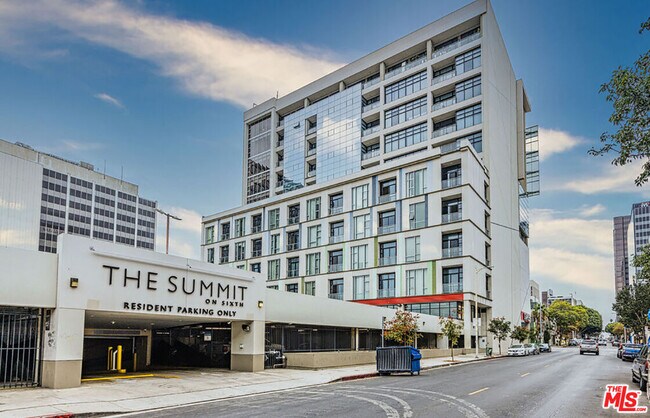 property at 3223 W 6th St