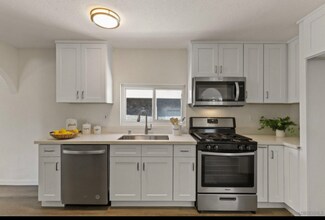 35 19th St in San Diego, CA - Building Photo - Building Photo