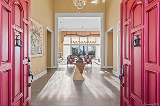 19 Mallard Dr in Lloyd Harbor, NY - Building Photo - Building Photo