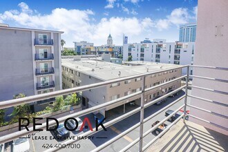 6700 Franklin Pl in Los Angeles, CA - Building Photo - Building Photo