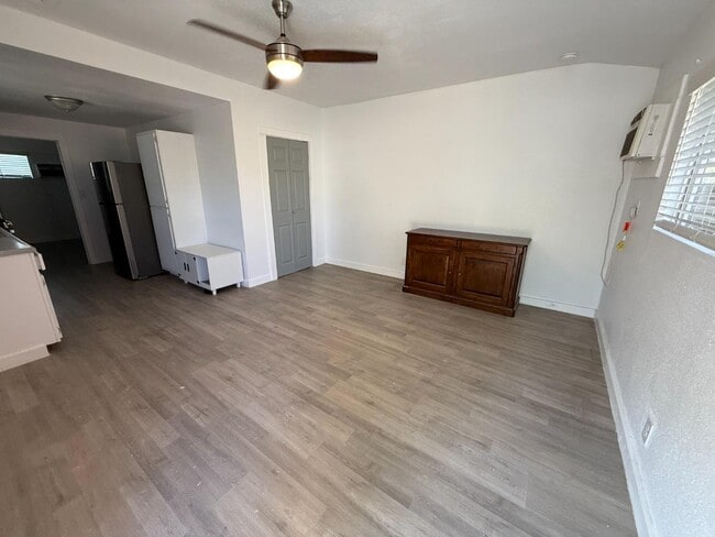 property at 1910 Escalon Ave