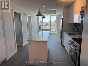 360 Deschâtelets Ave. in Ottawa, ON - Building Photo - Building Photo