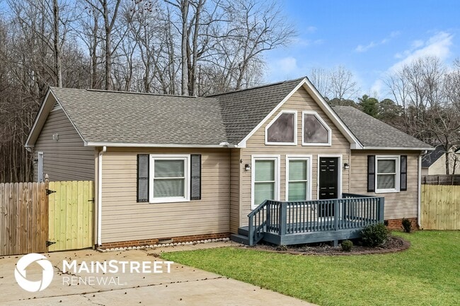 4 Terry Dr in Thomasville, NC - Foto de edificio - Building Photo