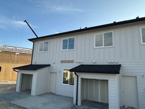 4095 S Lone Pne Wy in Meridian, ID - Building Photo - Building Photo