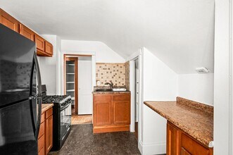16 W 9th St in Duluth, MN - Building Photo - Building Photo