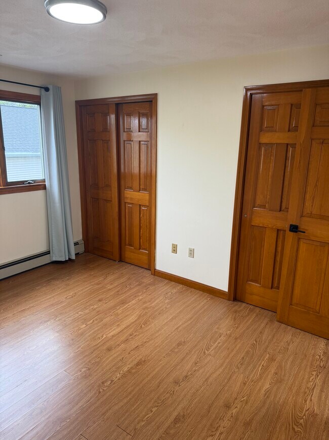 42 Pond St, Unit 3 in Beverly, MA - Building Photo - Building Photo