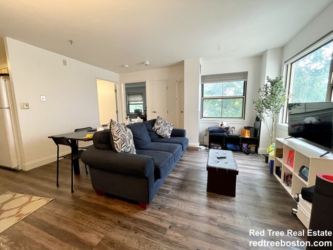 888 Washington St in Boston, MA - Building Photo - Building Photo