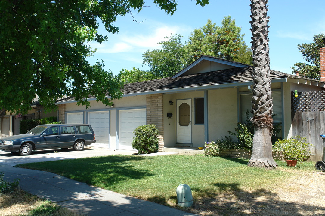 3927-3939 Rhoda Dr in San Jose, CA - Building Photo