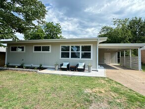 1442 E Broadway St in Cushing, OK - Building Photo - Building Photo