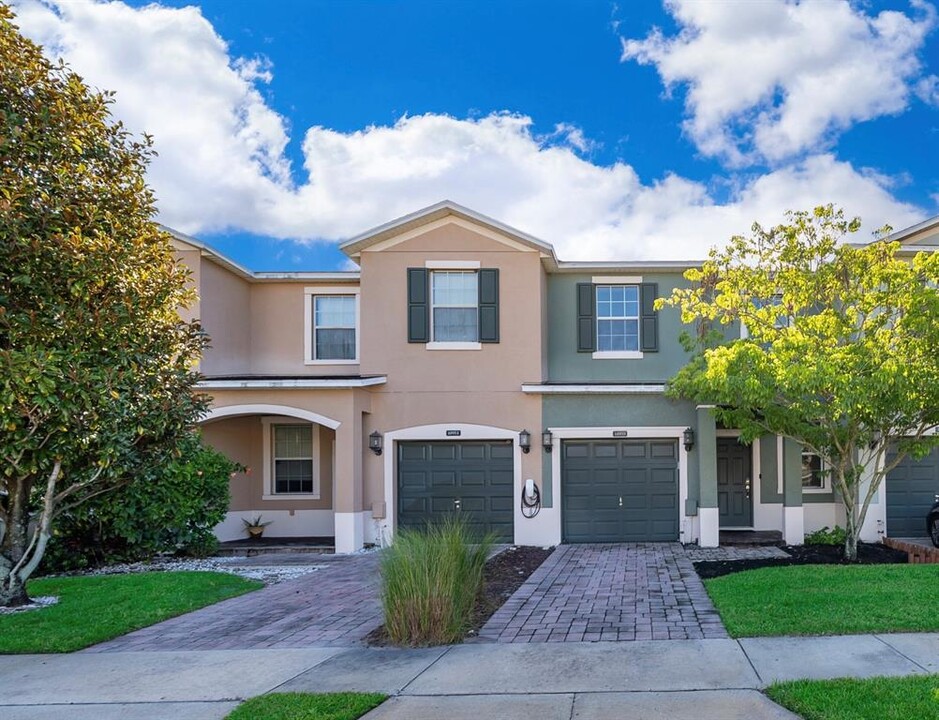 10955 Savannah Landing Cir in Orlando, FL - Foto de edificio