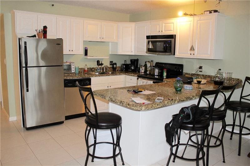 4570 NW 18th Ave in Pompano Beach, FL - Building Photo