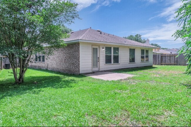 property at 13031 Bramford Pointe Ln