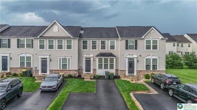 1143 Westminster Dr in Breinigsville, PA - Building Photo - Building Photo