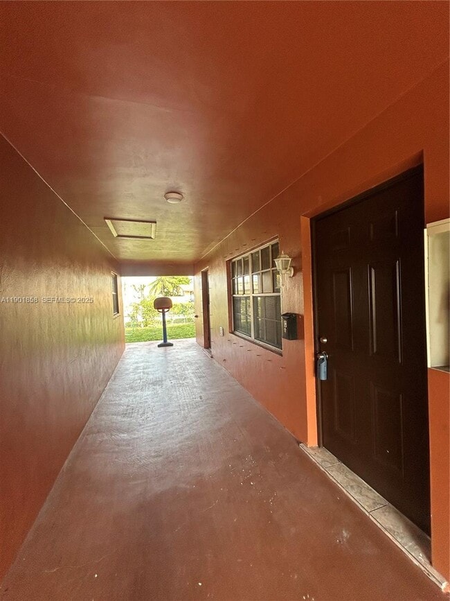 5200 NW 17th Ct in Lauderhill, FL - Building Photo - Building Photo