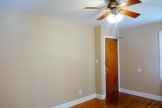 8401 Greenwood Ave-Unit -6 in Silver Spring, MD - Building Photo - Building Photo