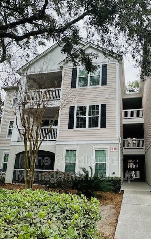 property at 60 Fenwick Hall Allee