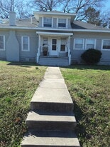 102 W 5th St in Wewoka, OK - Building Photo