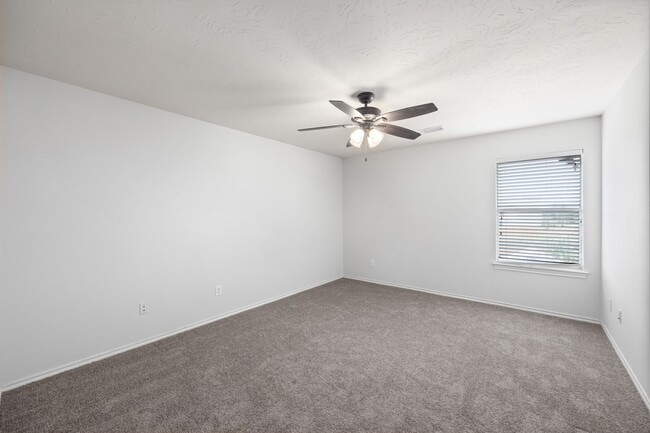 1946 Hawthorne Brook Ln in Fresno, TX - Building Photo - Building Photo