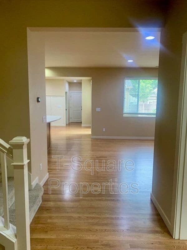 10218 242nd Ave NE in Redmond, WA - Building Photo - Building Photo