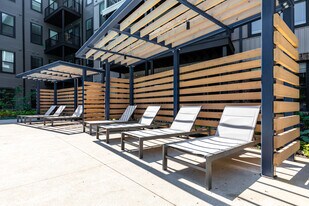 Founders Park in Columbus, OH - Building Photo