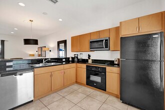 3023 Bird of Paradise Ln in Kissimmee, FL - Building Photo - Building Photo