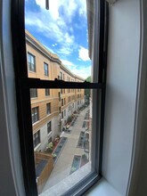 423 W Belden Ave, Unit 434-04 in Chicago, IL - Building Photo - Building Photo