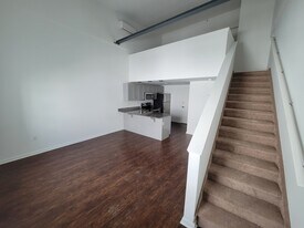 2231 Bryn Mawr Ave in Philadelphia, PA - Building Photo