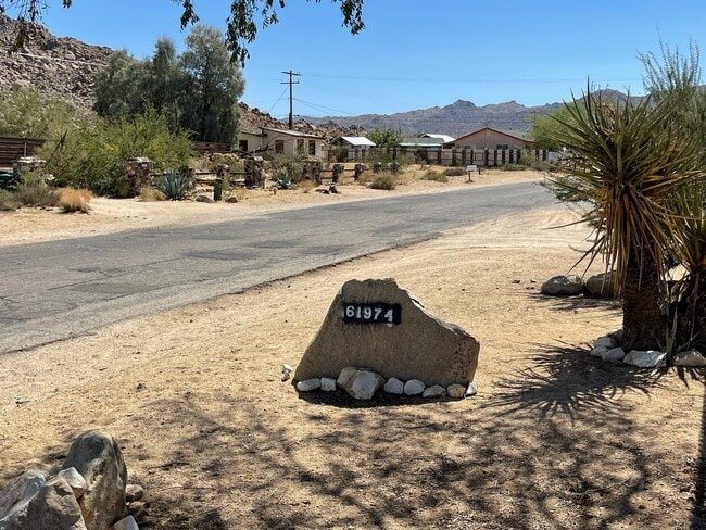61974 Sunburst Cir in Joshua Tree, CA - Building Photo - Building Photo