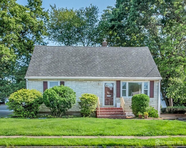 58 Rose St in Edison, NJ - Building Photo - Building Photo