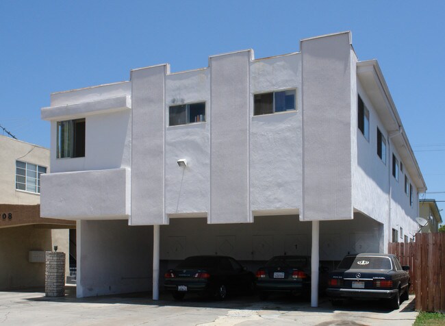 3712 Veteran Ave in Los Angeles, CA - Building Photo - Building Photo