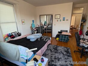 1254 Commonwealth Ave, Unit 16 in Boston, MA - Building Photo - Building Photo