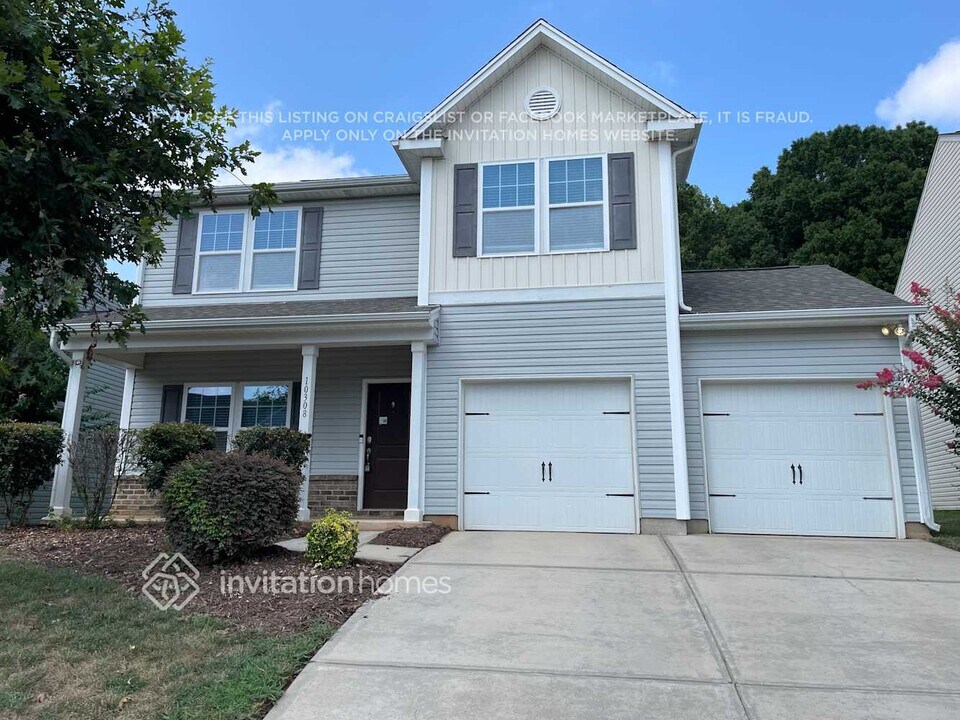 10308 Snowbell Ct in Charlotte, NC - Building Photo