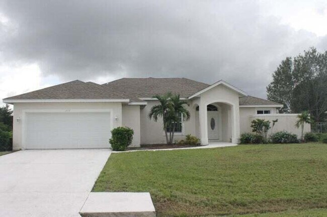 379 NW La Playa St in Port St. Lucie, FL - Building Photo - Building Photo