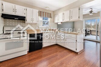 42038 Cherry Hill Rd in Novi, MI - Building Photo - Building Photo