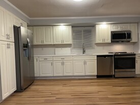 2208 N Janney Ave in Muncie, IN - Building Photo