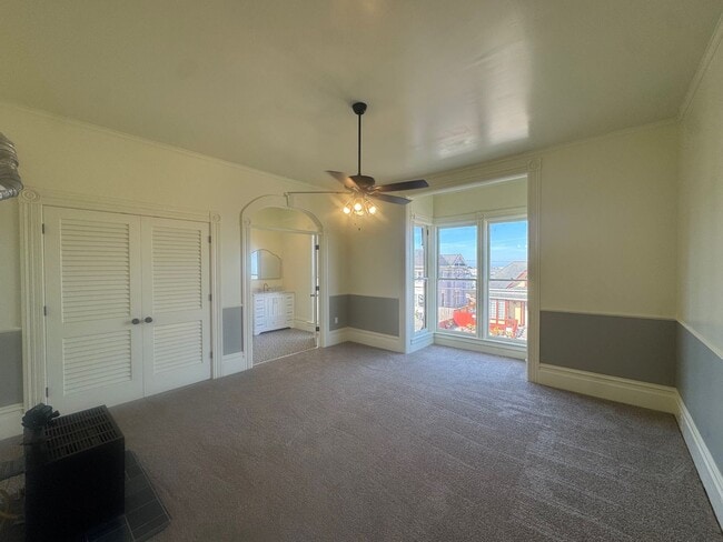 property at 1405 B St