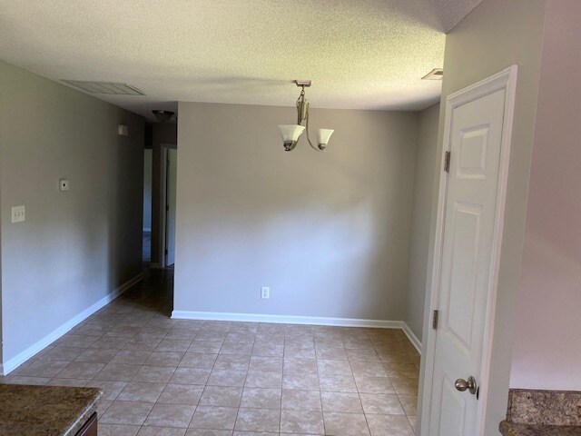 1412 Crabtree Blvd in Raleigh, NC - Building Photo