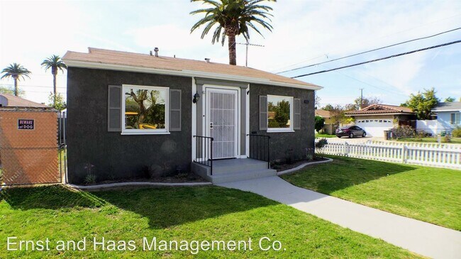 5889 Rose Ave in Long Beach, CA - Building Photo - Building Photo