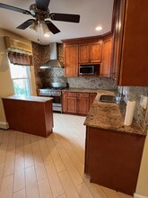 61-23 Austin St in Queens, NY - Building Photo - Building Photo
