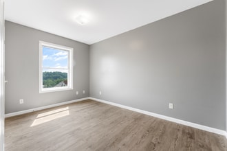 525 Grant Ave in Morgantown, WV - Building Photo - Building Photo